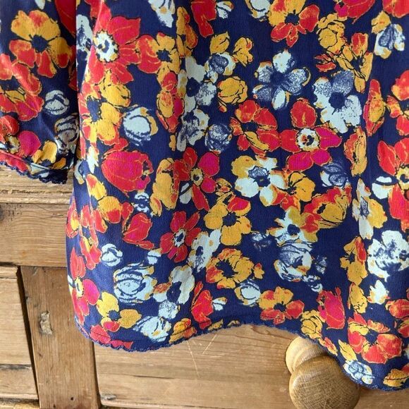 Porridge Medium‎ Silk Blouse Top Floral Anthropologie V-Neck Long Sleeve - Picture 12 of 13